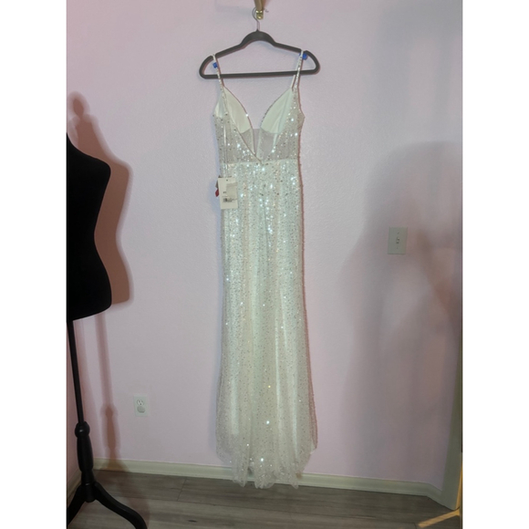 Mac Duggal White Sequin Gown - Picture 9 of 11